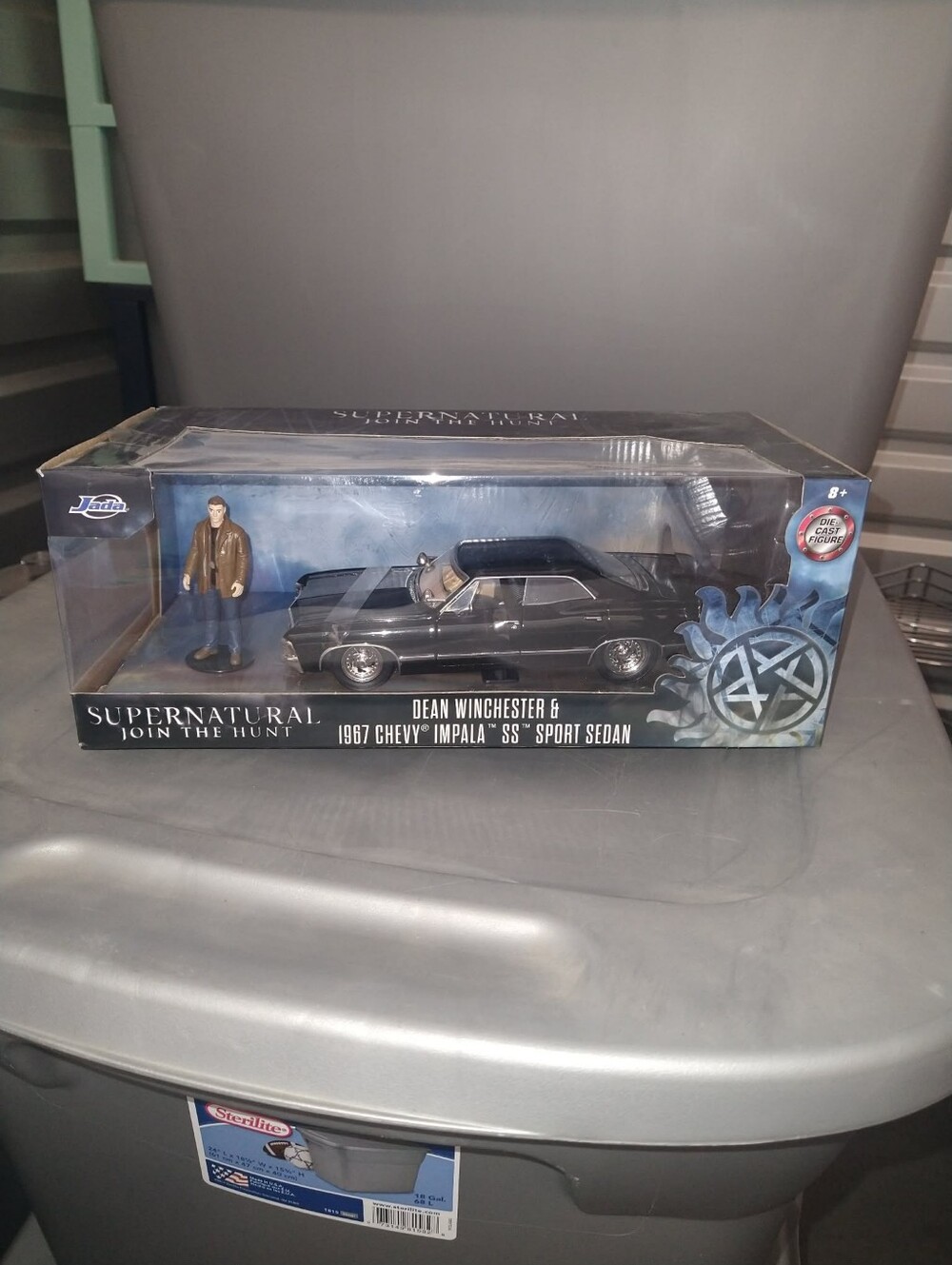 Supernatural Dean Winchester & 1967 Chevy Impala SS Die‑Cast Set Jada Toys